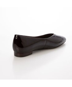 ing <ing>Vカットフラットパンプス