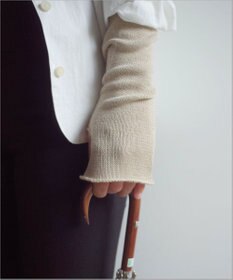 AND WOOL 〈上質な素材と手仕事から生まれた優しいニット〉コットンシルクカシミヤのアームカバー
