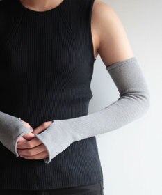 AND WOOL 〈上質な素材と手仕事から生まれた優しいニット〉コットンシルクカシミヤのアームカバー