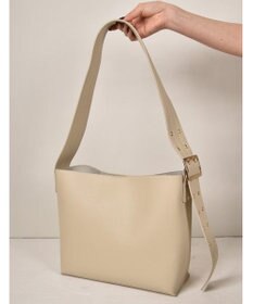 LA BAGAGERIE 【MONICA】ベルトデザインA4トート