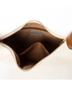 UNBILLION cachecache 三日月形ワンショルダー