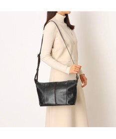 UNBILLION アトランタ ATLANTA / やぎ革軽量ショルダーS