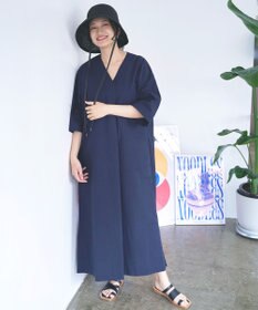 WHITE MAILS 【阿久津ゆりえコラボ】フロントタック Vネック ワンピース