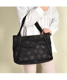 Y'SACCS ヒートエンボス ポルカドットトート Mサイズ