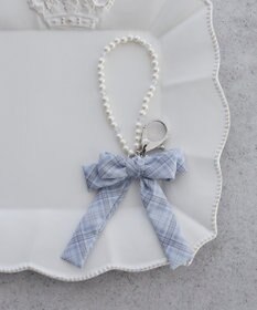 Maison de FLEUR チェックリボンパールチャーム