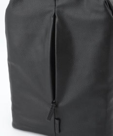 Y'SACCS 【MADE IN JAPAN】　WELLBA　人間工学バックパック　Mサイズ