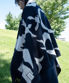 nitorito 【UNISEX】bonfula 牛と花モチーフ柄 ストール