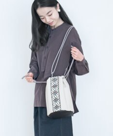 ショルダーの長さ調節可能/軽量】<Upcycle bag> cross - M 巾着バッグ