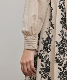 GRACE CONTINENTAL パターン刺繍ワンピース