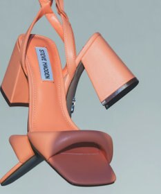 STEVE MADDEN BIBI チャンキーパフィーサンダル