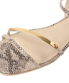 YECCA VECCA ゴールドバーサンダル