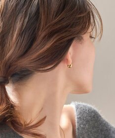 Phoebe 【金属アレルギー対応】プックリハーフフープミニピアス　ゴールド/サージカルステンレス