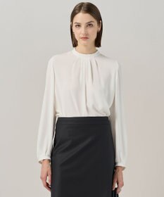 ICB 【接触冷感・UVケア・速乾・洗える】BackSatinAmunzen ハイネックブラウス オフホワイト系