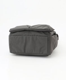 Y'SACCS 【ムック本掲載】クリンクルナイロン　ダブルポケットリュック