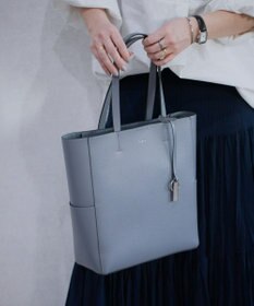 style code 【 A4サイズ収納可能 】【WEB限定商品】キーリングチャーム付き　軽量 ラージトートバッグ