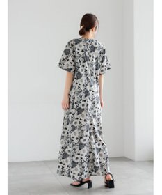 Te chichi 【LIBERTY FABRICS】Vネックフレアワンピース