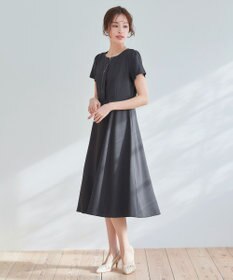 Tiaclasse 【小倉優子さん着用・洗える】フラップ付きミディアム丈フレアワンピース