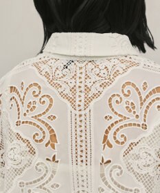 GRACE CONTINENTAL パネル刺繍シャツ