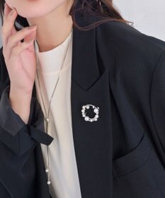 Phoebe フォーマルパールビジューサークルブローチ　シルバー