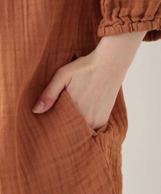 UCHINO クレープガーゼ　前あきギャザーワンピース