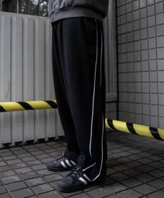 WEGO バレルレッグスウェットパンツ