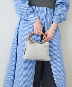 INTER-CHAUSSURES 【LORISTELLA】バンブーハンドルソフトレザーハンドバッグ