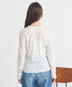 earth music&ecology ハイネックフラワーメロープルオーバー