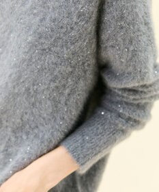 BEIGE， AMARILLO / スパンコールフォックスVネックニット