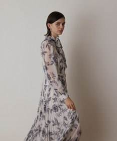 GRACE CONTINENTAL フラワープリントプリーツワンピース