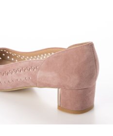 Riz raffinee <Riz raffinee>パンチングポインテッドトゥパンプス