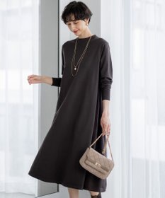 23区 【洗える/吊り干しOK】ヴィスコースストレッチ  バックデザイン ニットワンピース ブラウン系