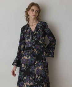 GRACE CONTINENTAL ボタニカルベリープリントワンピース