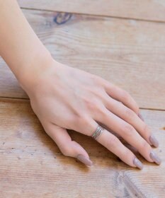 Tiaclasse 重ね付け風リング