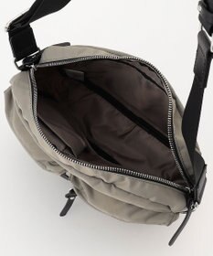 Y'SACCS ダブルポケットベーシックショルダー