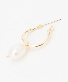 TOCCA 【新色ピンクゴールドが入荷！】【WEB限定】PETAL HOOP PIERCED EARRINGS K10 淡水パール ピアス