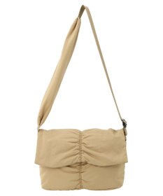 Green Parks ・パフィフラップバッグ