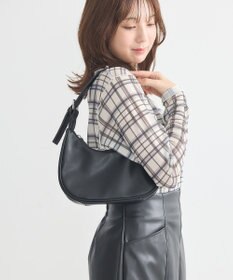 earth music&ecology ハーフムーンアジャスタブルバッグ