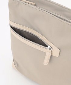 Y'SACCS アシメファスナーポケットショルダー