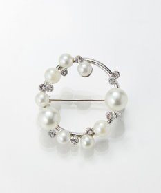 Phoebe フォーマルパールビジューサークルブローチ　シルバー