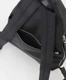 LA BAGAGERIE トライアングルリュックサック