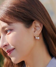 Tiaclasse 【金属アレルギー対応】チェリーパールリボンピアス