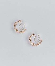 Phoebe 【金属アレルギー対応】【痛くないシリーズ】モーションメタルクリスタルループフィットイヤリング　シャンパンゴールド