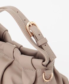 LA BAGAGERIE シープレザー　ギャザーミニマムバッグ