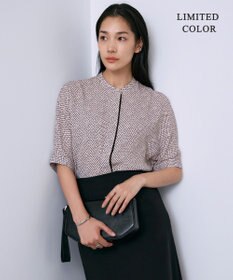 ICB 【人気のため新色追加・接触冷感・UVケア・速乾・洗える】BackSatinAmunzen 5分袖バンドカラーブラウス ヘイズピンク柄系［WEB限定］