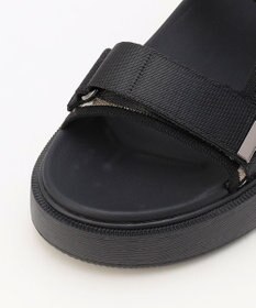 steppi 【洗える】厚底 ストラップサンダル