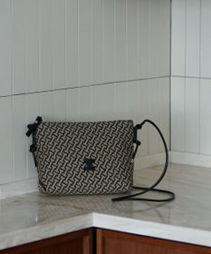 IACUCCI 【予約】モノグランマ ポーチSD JACQUARD/RUGA