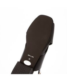 ing <ing>クロスベルトストラップサンダル