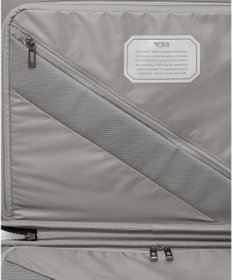 TUMI 19 DEGREE LITE インターナショナル キャリーオン スーツケース（機内持ち込みサイズ）