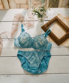 San-ai Resort（三愛水着楽園） 【WEB限定】【プチプラブラセット】純欲カラーヌーディーレーシーストリングブラ＆ショーツセット 【northerly】