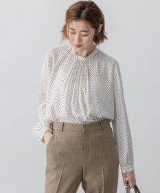 23区 【洗える】グラデーションドットプリント ブラウス ホワイト系